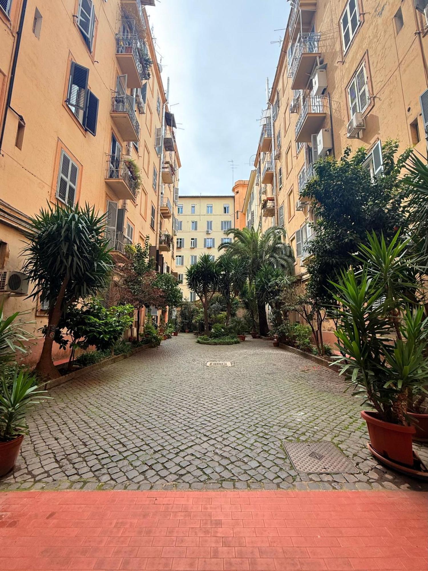 Vertex Suite Rome Bagian luar foto
